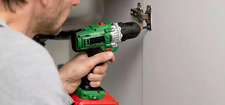 Commercial Door Hinge Repair Terrebonne