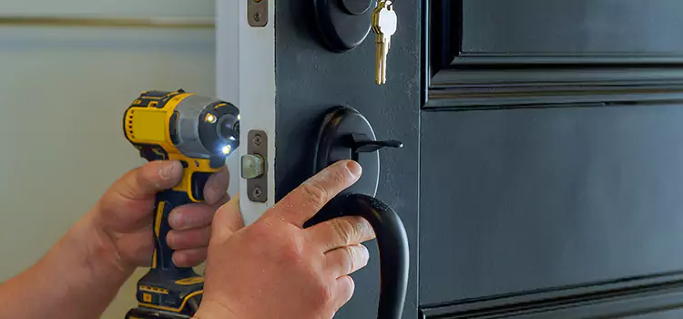 Commercial Door Lock Installation Terrebonne